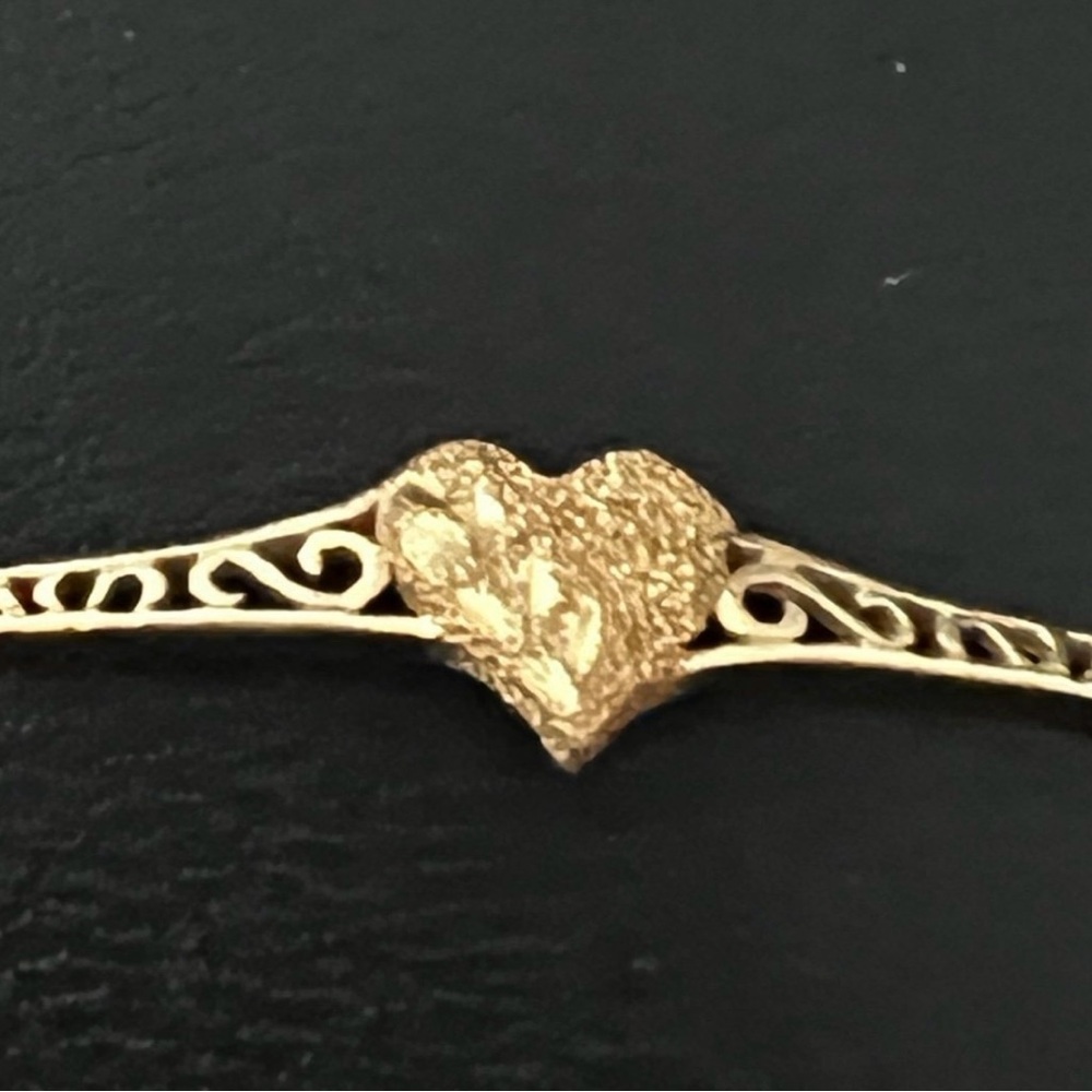 Elegant 14K Gold Vintage Heart Bracelet